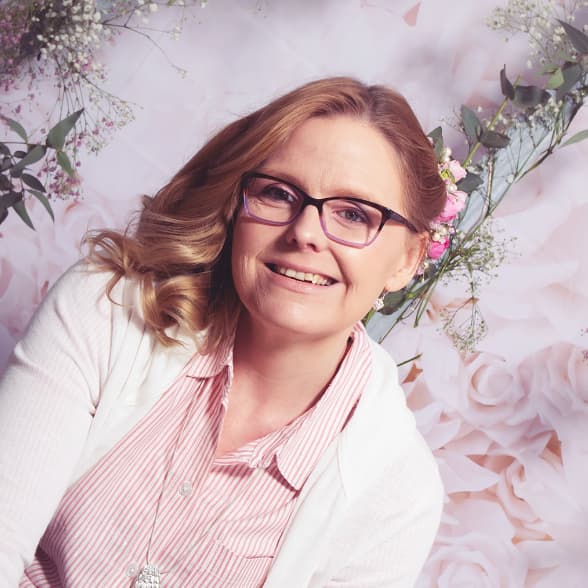 Anika Tholl