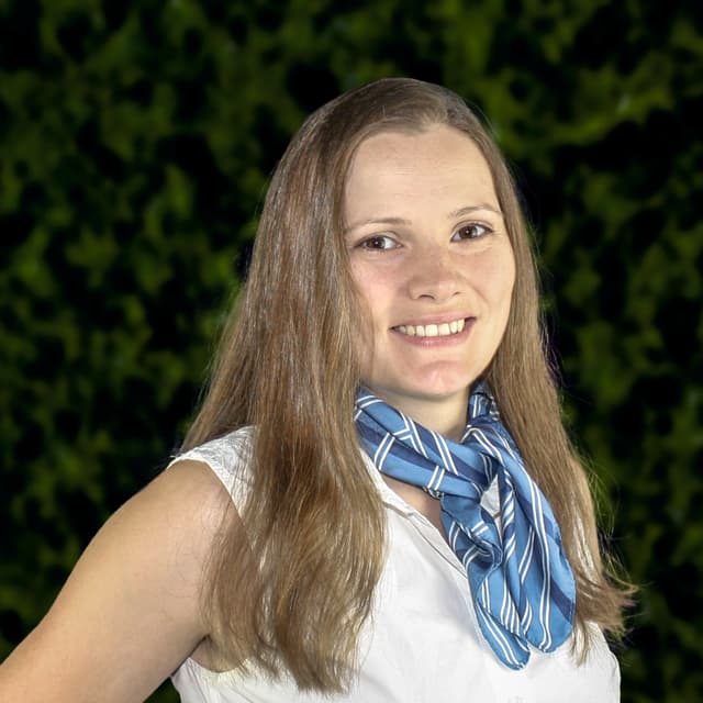 Angela Fritz